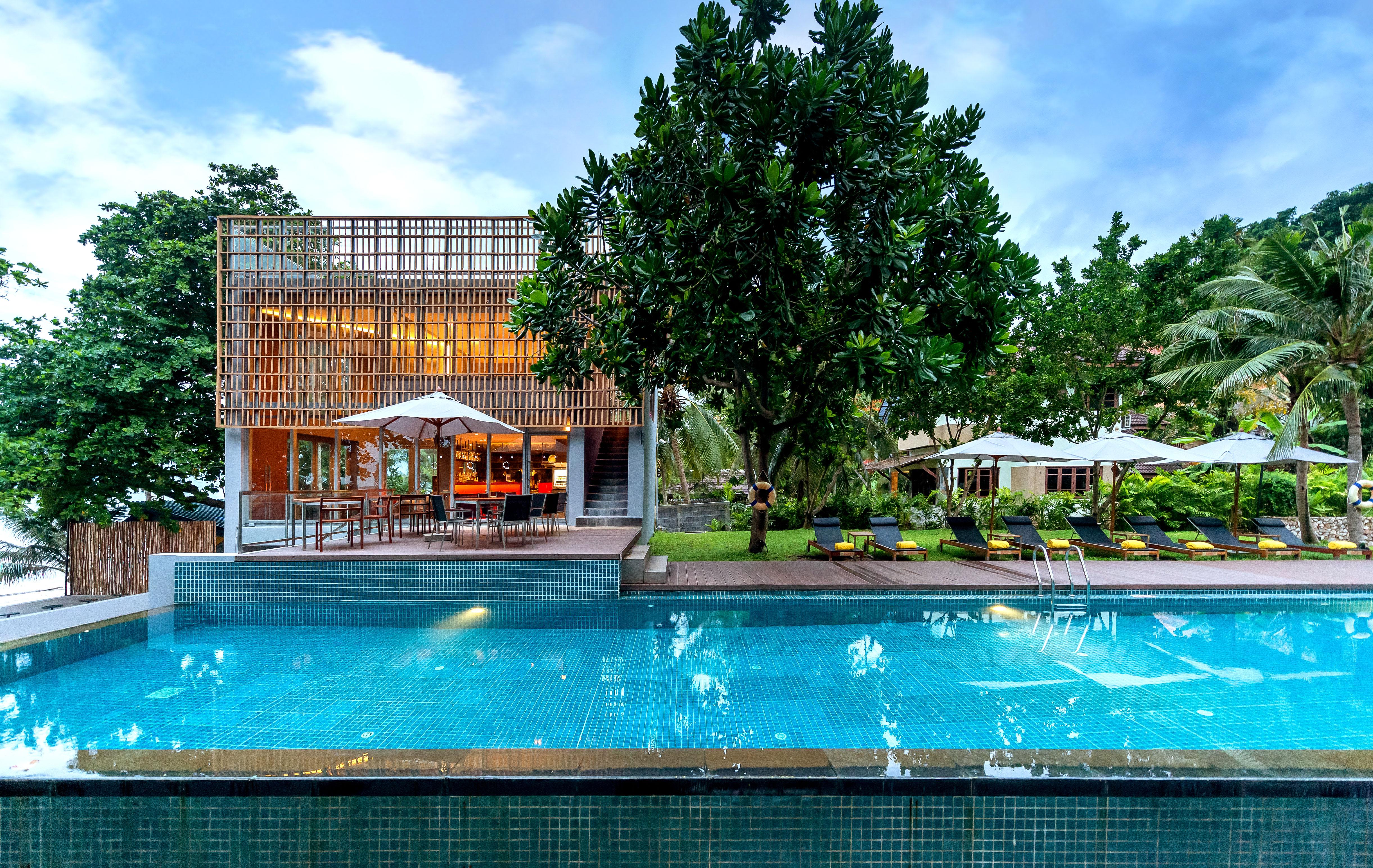 Centara Q Resort Rayong Mae Phim Exterior photo