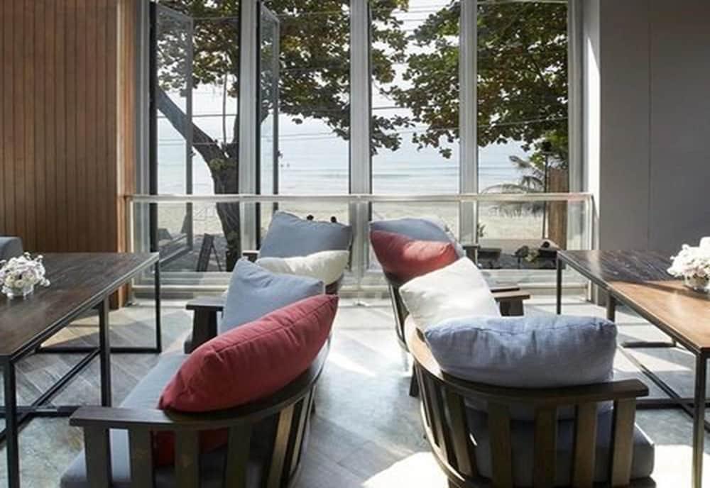 Centara Q Resort Rayong Mae Phim Exterior photo